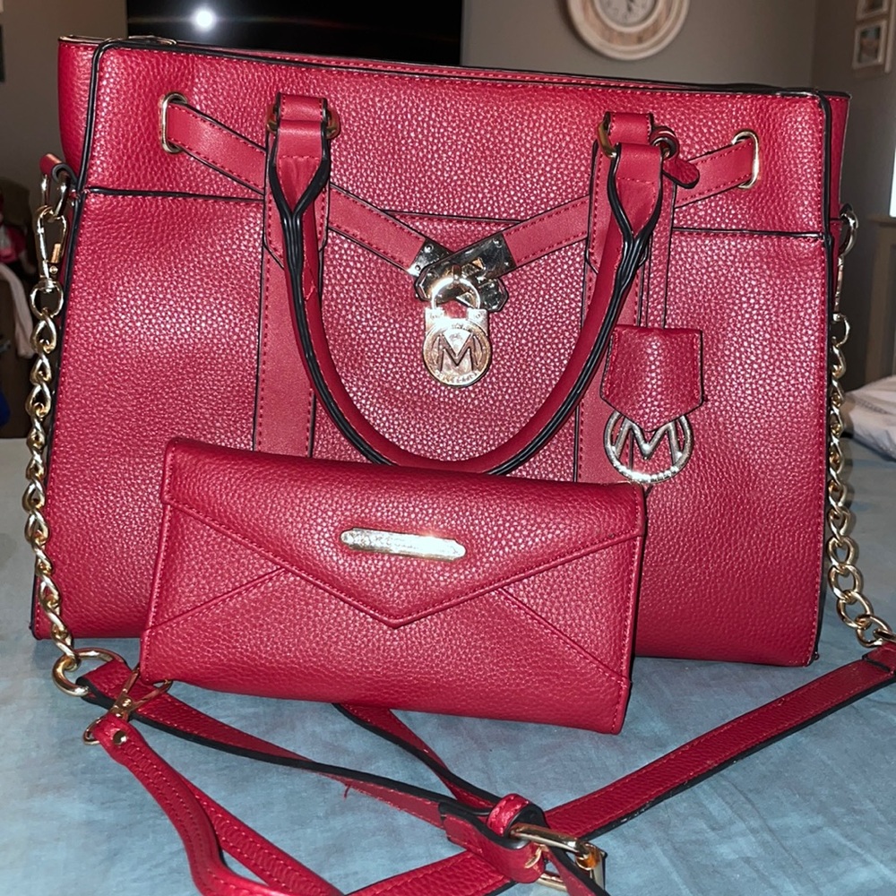 Mia K Collection Purse and Wallet
